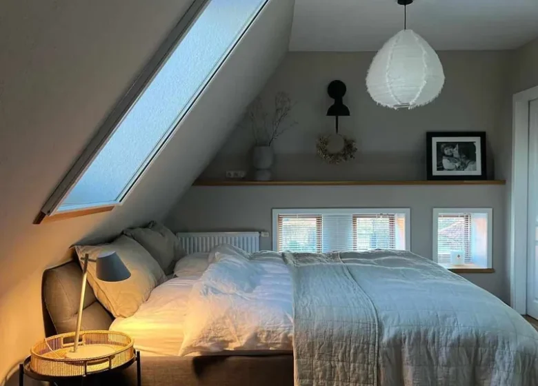 Bedroom Lighting Ideas: Bedside Lamps and Soft Layers